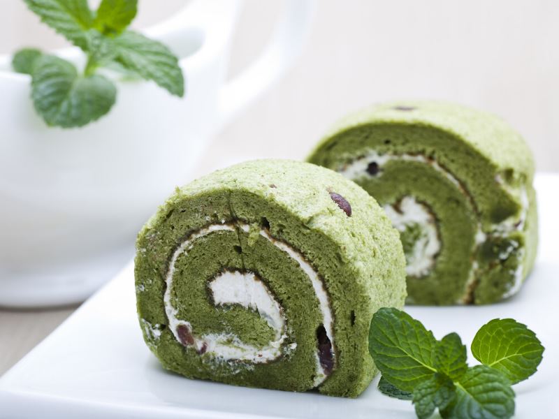 Matcha Rezept Matcha-Biscuitrolle mit Zitronencreme